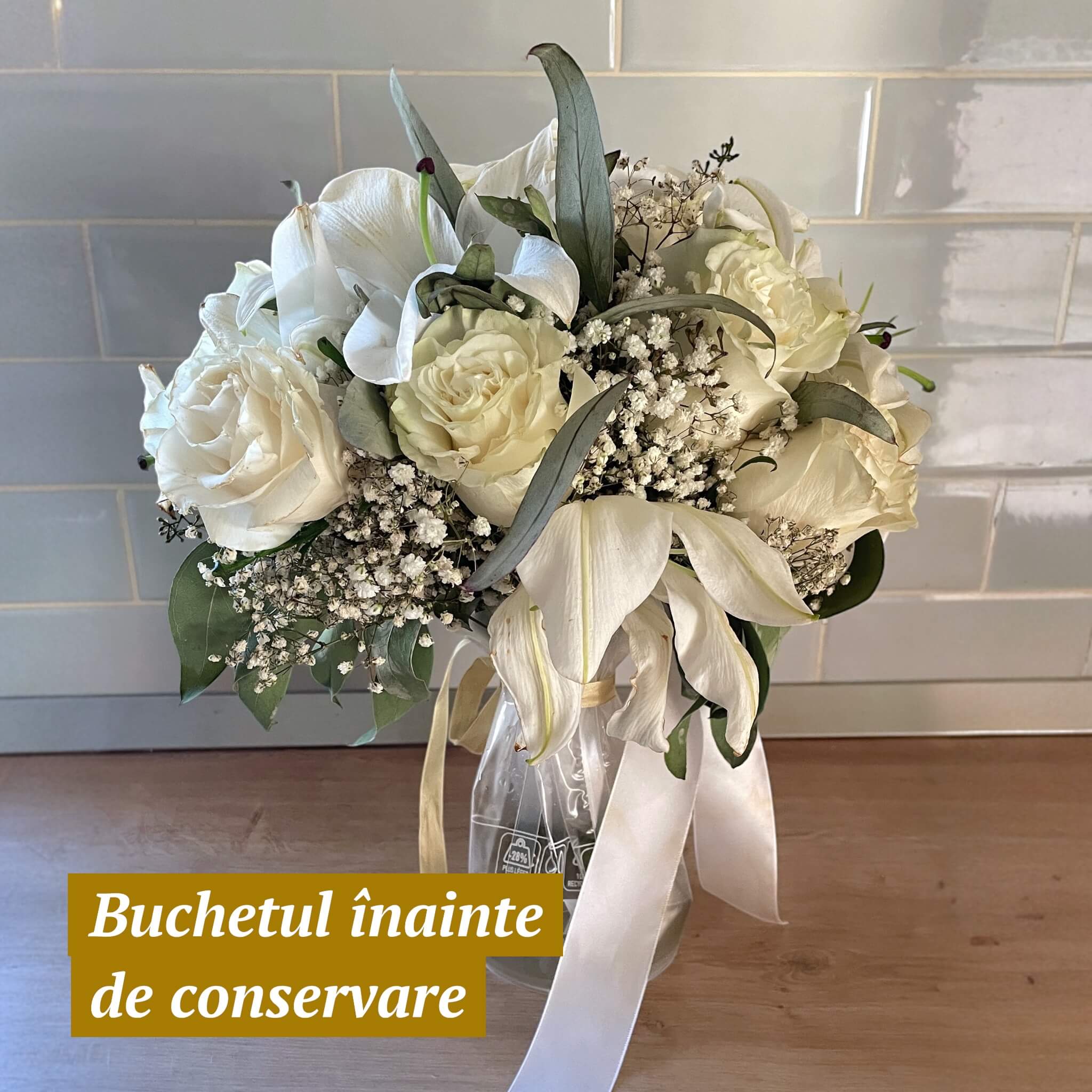 Buchet cu crini albi si trandafiri inainte de procesul de conservare