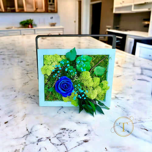 Garden of the Shire – tablou 3D cu muschi si trandafir, inspirat de Tolkien (18 x 23 cm)