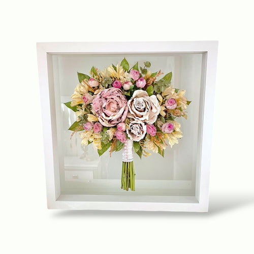 Preserved wedding bouquet in epoxy resin