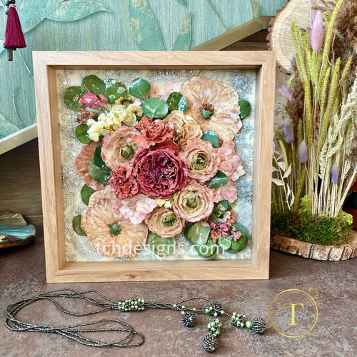 Buchet de mireasa din flori naturale conservat in rasina | Tablou 3D 32x32cm